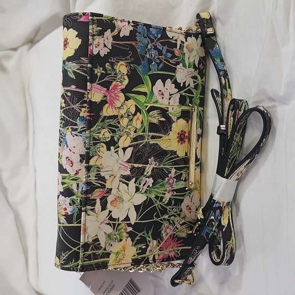 NWT BETSEY JOHNSON WALLET - Picture 4 of 8